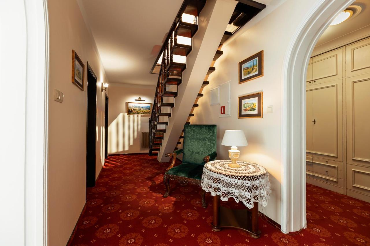 Villa Toscania-Check In 24H Poznan Exterior photo
